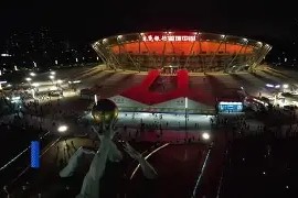 jnh-关于篮球明星华美亮相，赛场英俊英姿仍未消退的信息