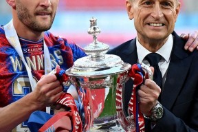 金年会体育-曼联对水晶宫历史战绩