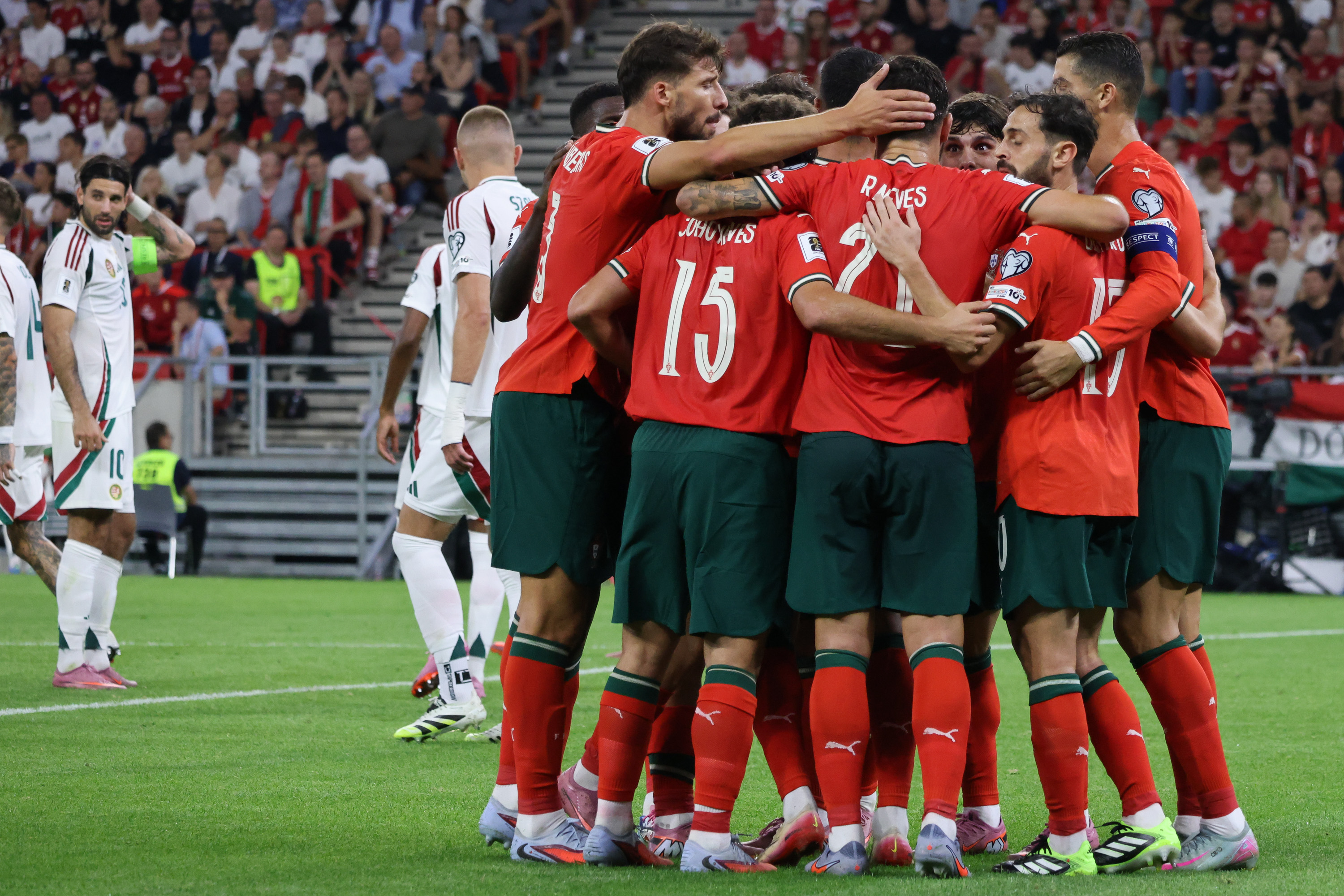 匈牙利队大获全胜，晋级卡塔尔世界杯